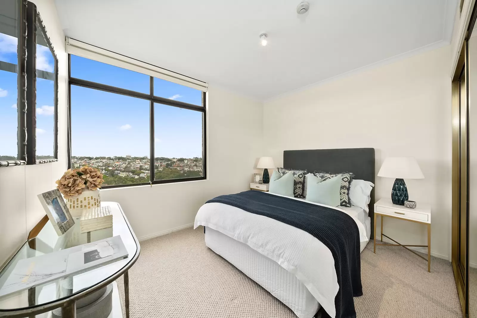 1706/180 Ocean Street, Edgecliff Sold by Sydney Sotheby's International Realty - image 9
