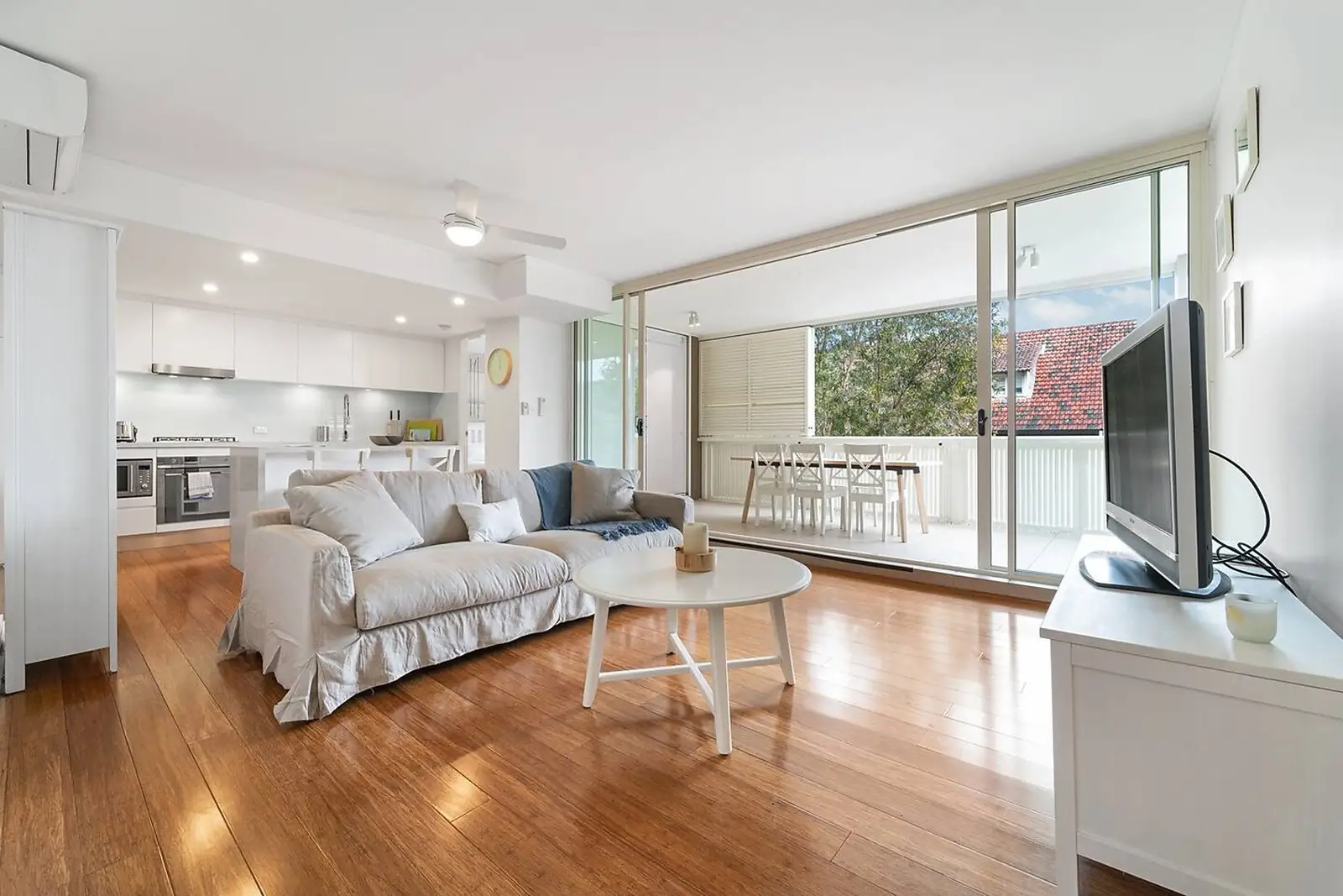 315/10 Jaques Avenue, Bondi Beach Leased by Sydney Sotheby's International Realty - image 1
