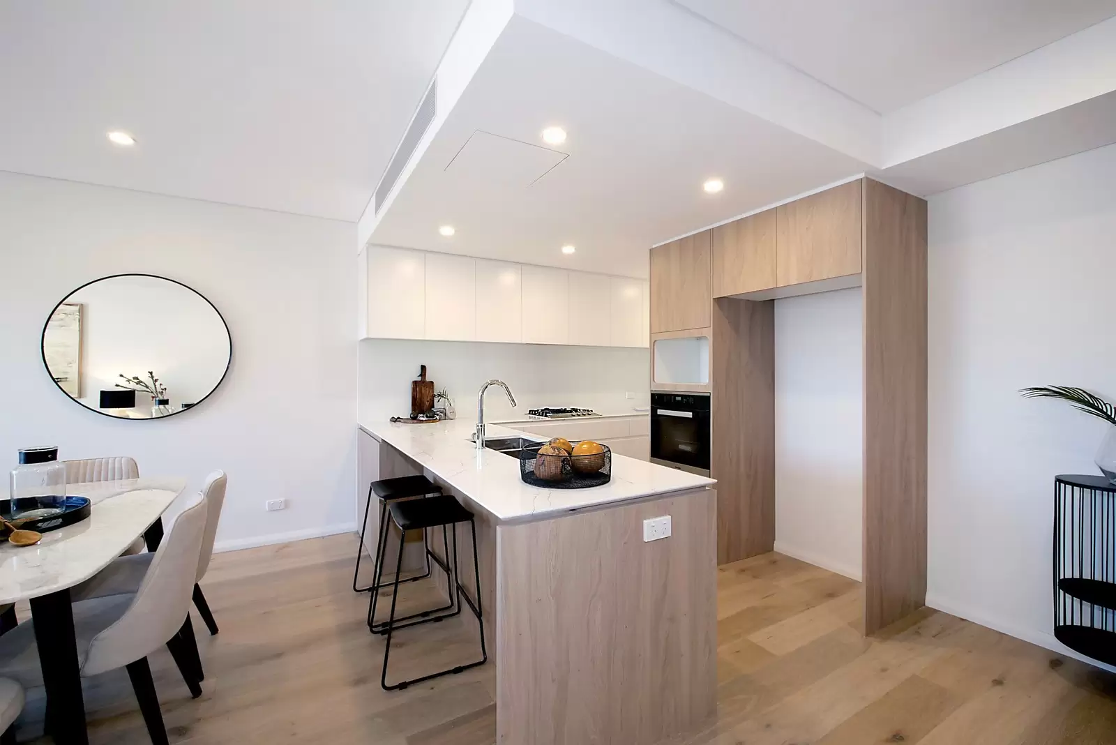 17/33-39 Hamilton Street, Rose Bay Leased by Sydney Sotheby's International Realty - image 6