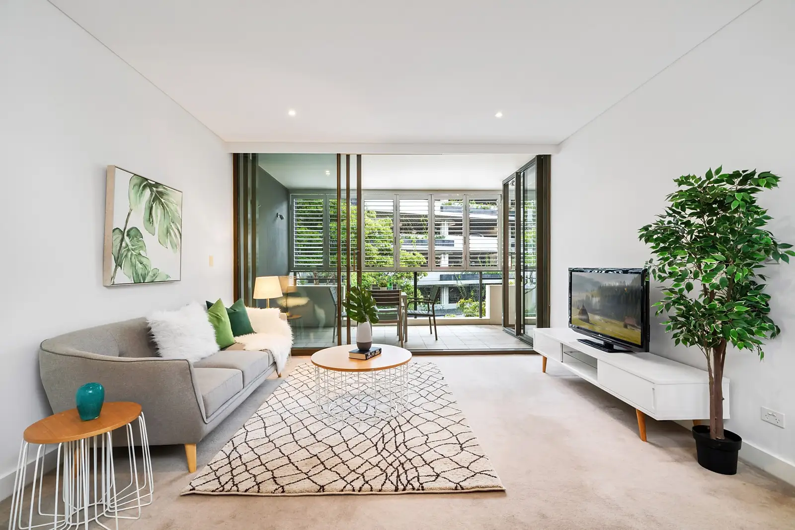 219/50 McLachlan Avenue, Darlinghurst Sold by Sydney Sotheby's International Realty - image 2