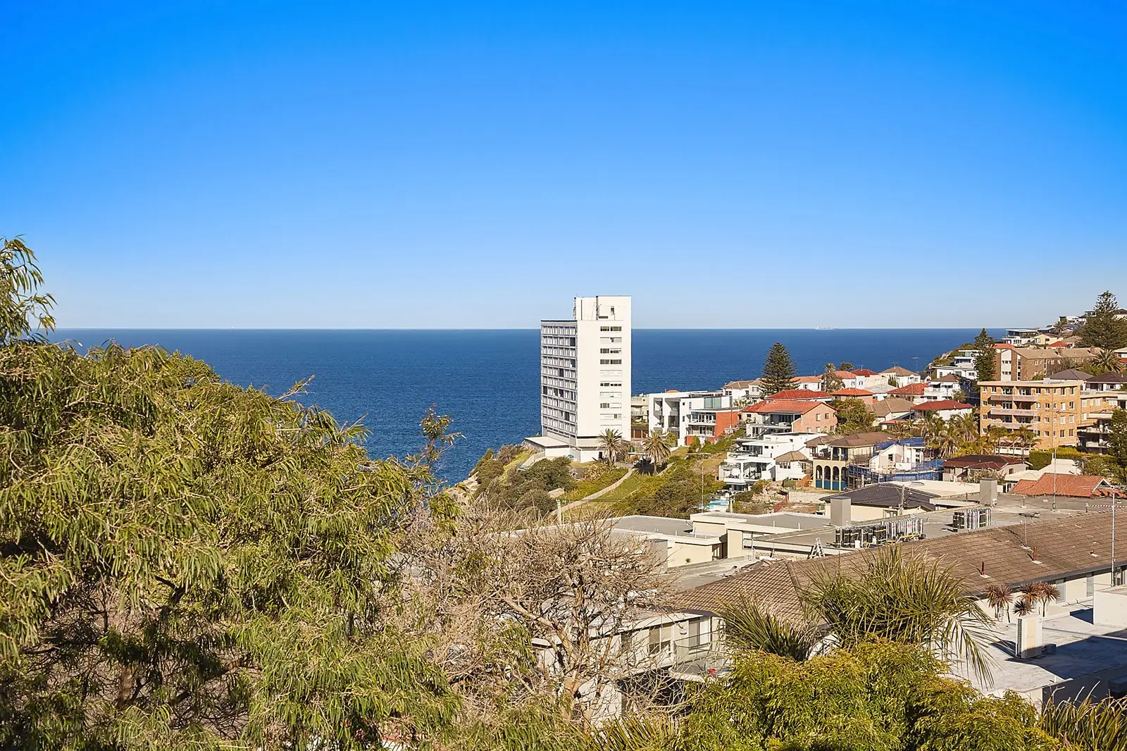 20/745 Old South Head Road, Vaucluse Sold by Sydney Sotheby's International Realty - image 1