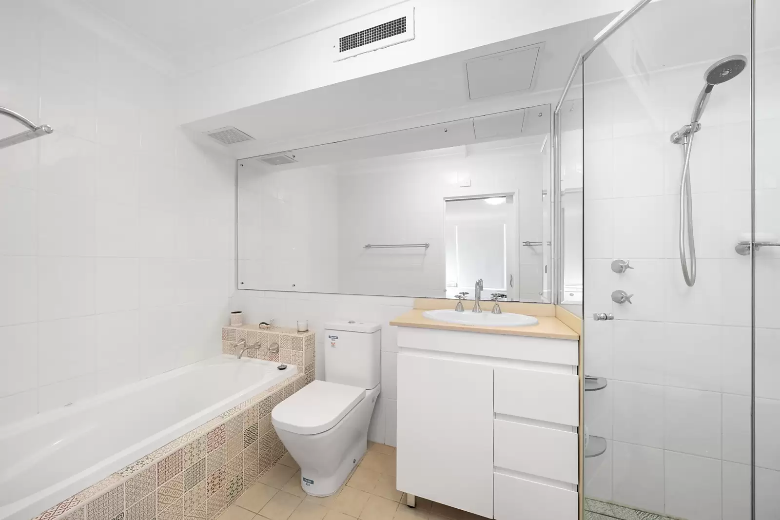 3B/3 Darling Point Road, Darling Point Leased by Sydney Sotheby's International Realty - image 5