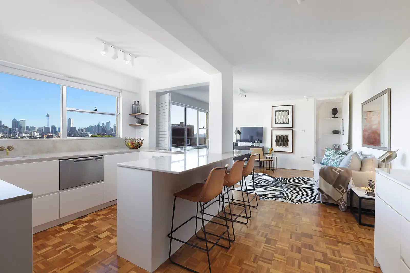 28/5 St Marks Road, Darling Point Sold by Sydney Sotheby's International Realty - image 3