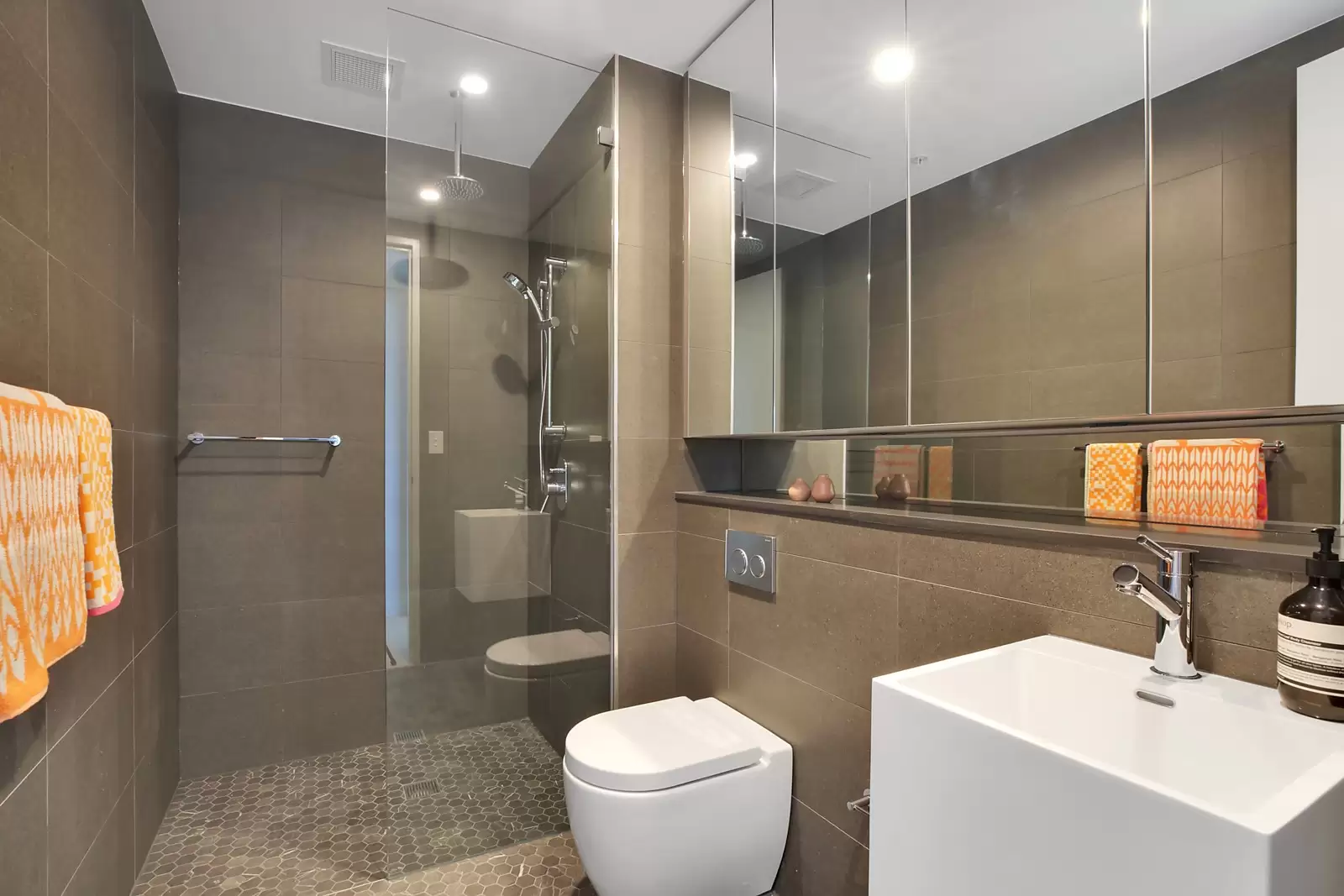401 59 Oxford Street, Bondi Junction Leased by Sydney Sotheby's International Realty - image 9