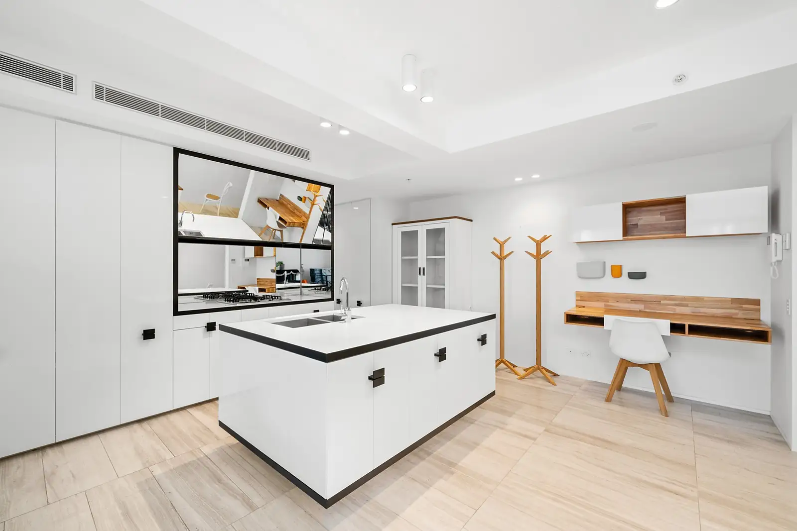 1508/178 Thomas Street, Haymarket Sold by Sydney Sotheby's International Realty - image 3