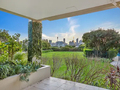 11/60 Darling Point Road, Darling Point Sold by Sydney Sotheby's International Realty