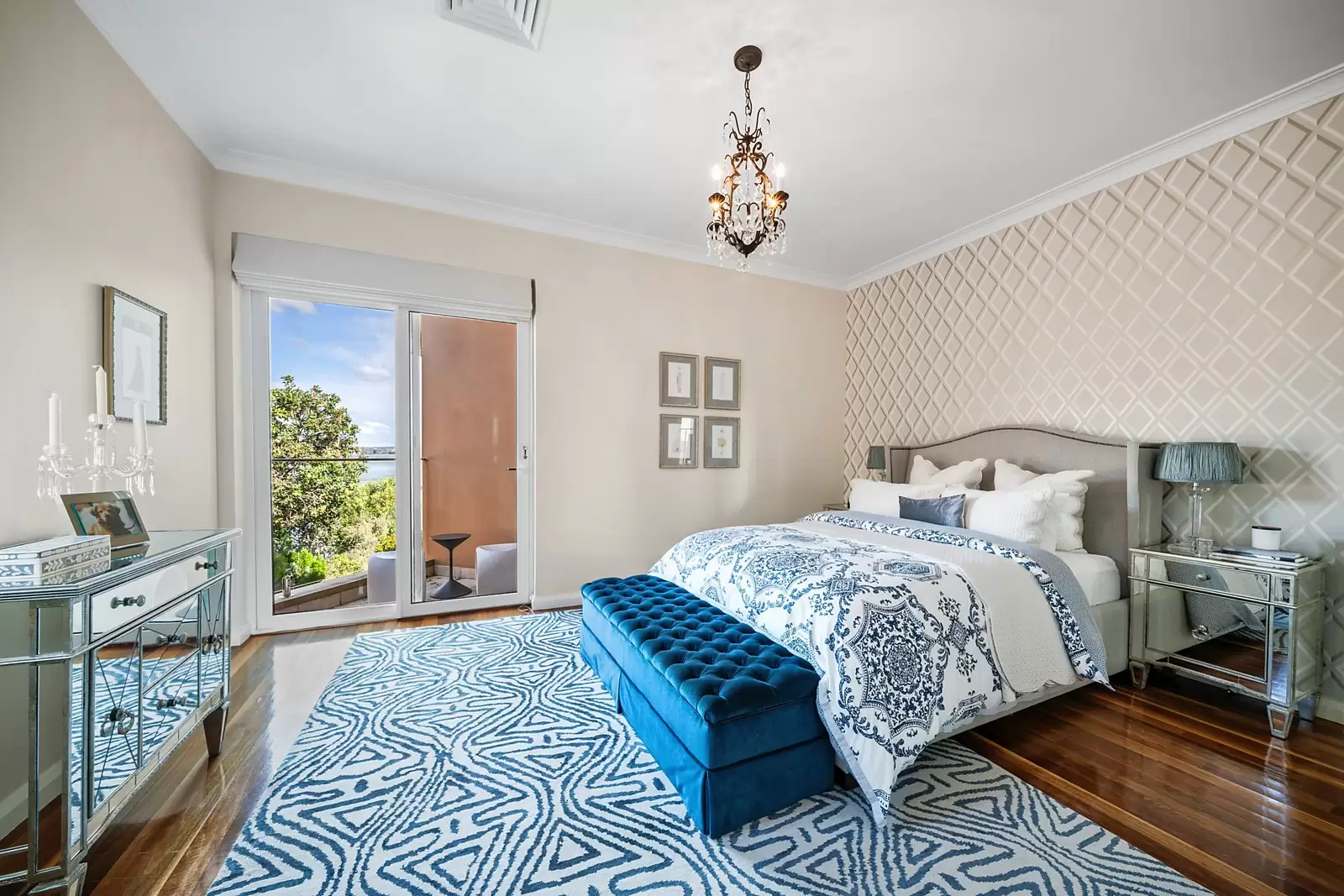 84 Carlton Crescent, Kogarah Bay Sold by Sydney Sotheby's International Realty - image 14