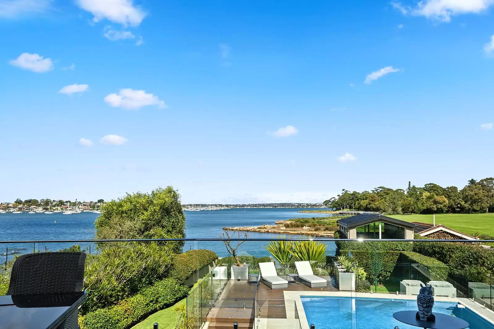 84 Carlton Crescent, Kogarah Bay Sold by Sydney Sotheby's International Realty - image 11