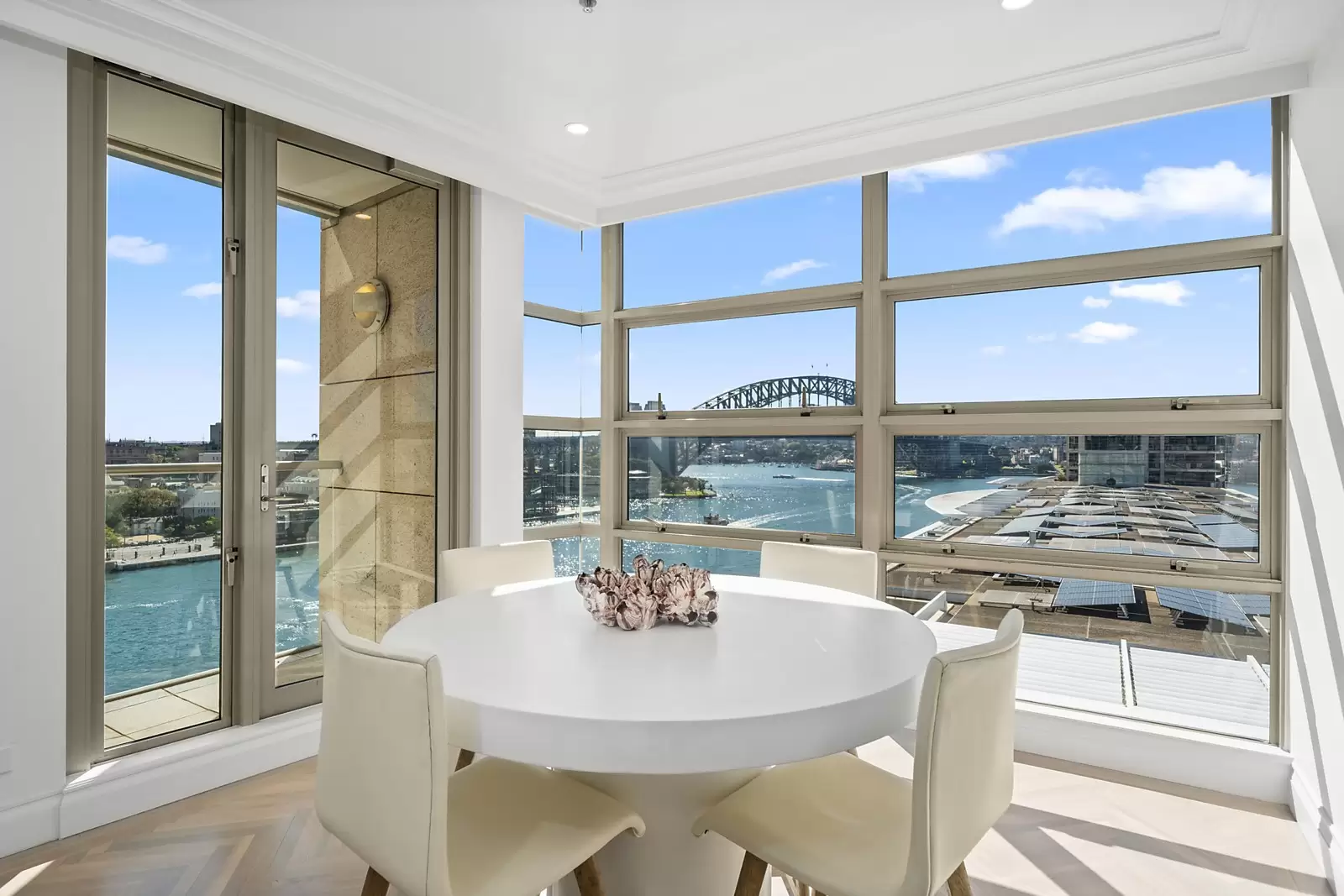 1401/61 Macquarie Street, Sydney Sold by Sydney Sotheby's International Realty - image 7