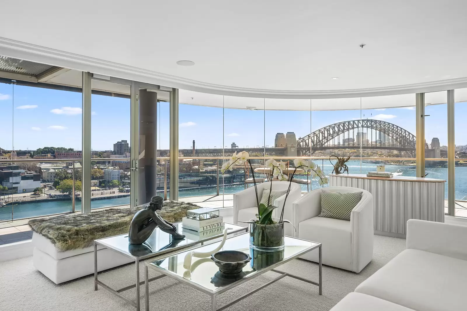 1401/61 Macquarie Street, Sydney Sold by Sydney Sotheby's International Realty - image 4