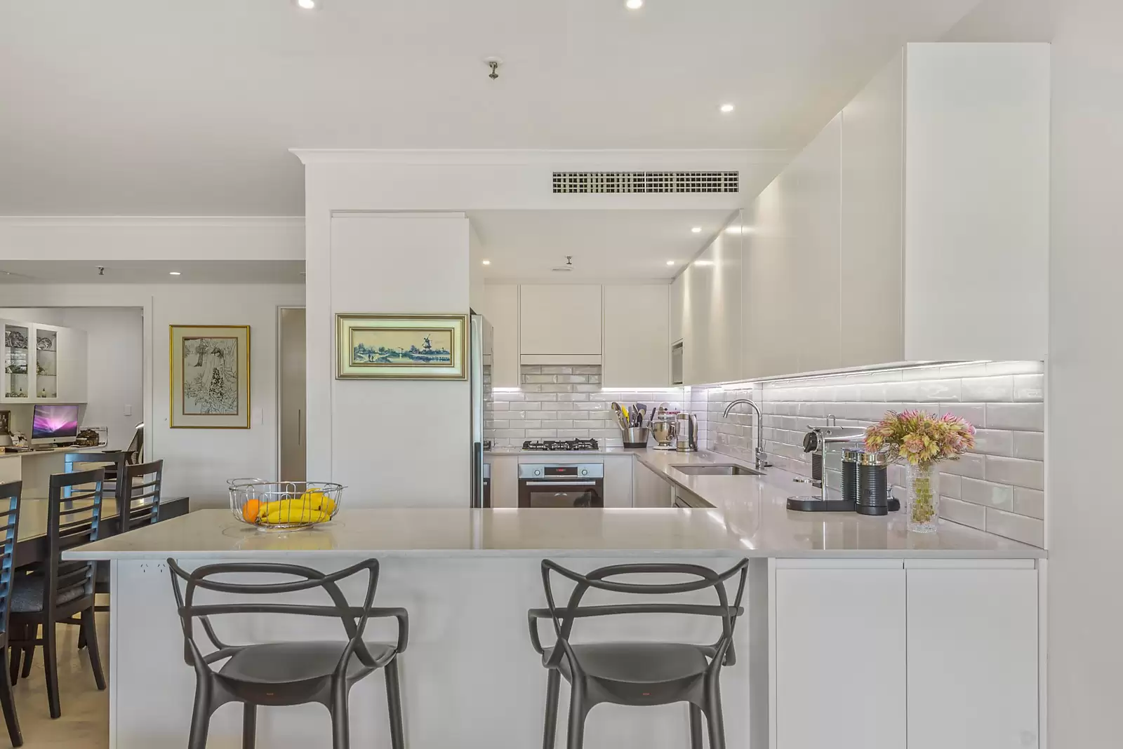 208/63 Crown Street, Woolloomooloo Sold by Sydney Sotheby's International Realty - image 4