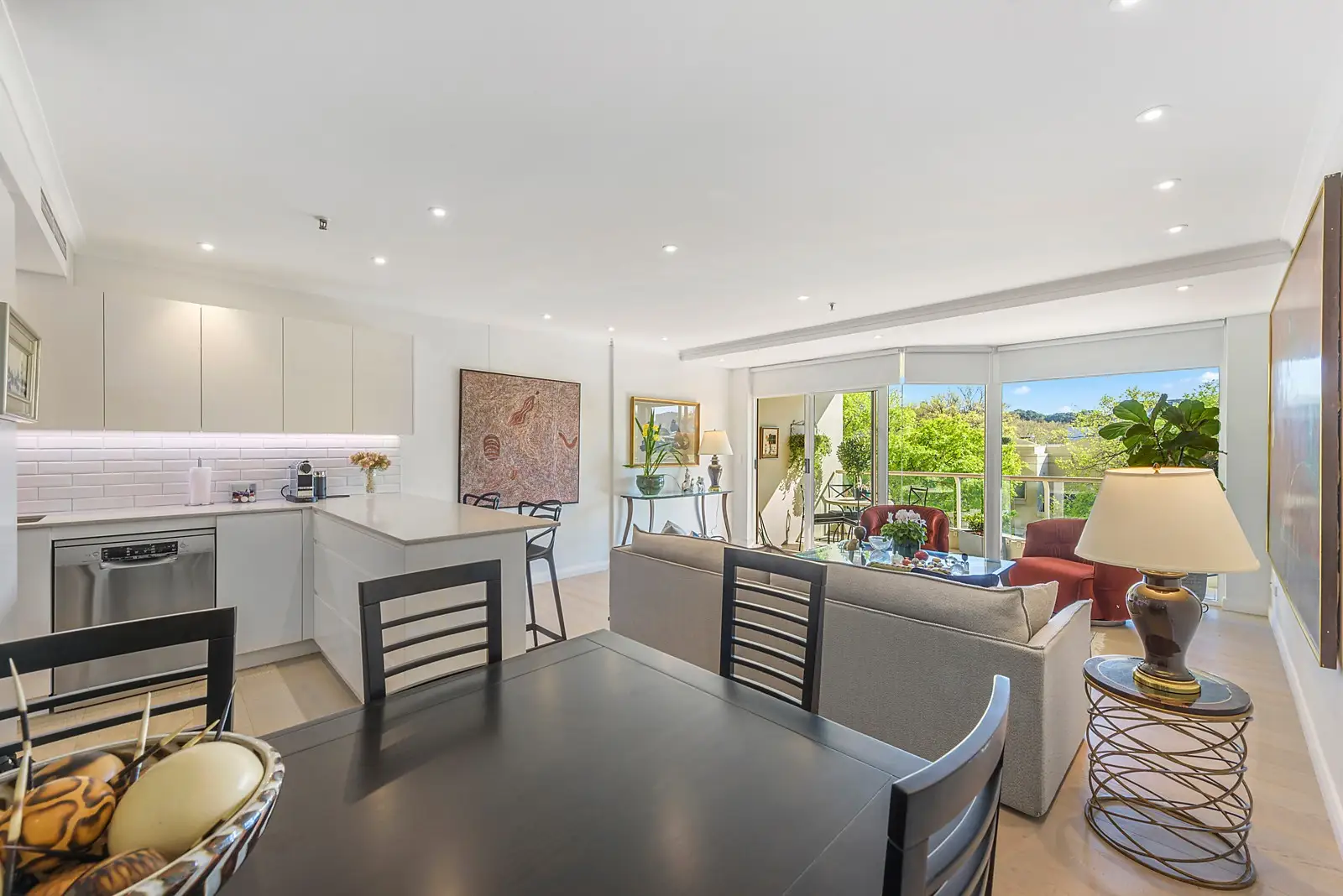 208/63 Crown Street, Woolloomooloo Sold by Sydney Sotheby's International Realty - image 3