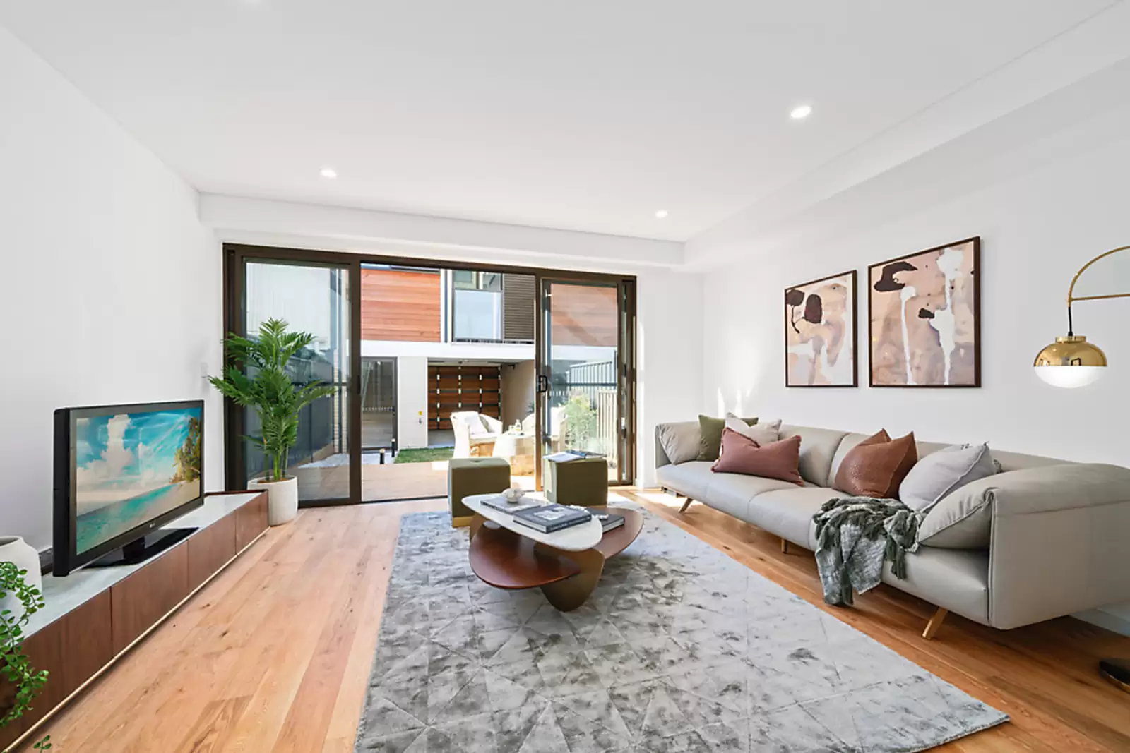 179 Victoria Street, Beaconsfield Leased by Sydney Sotheby's International Realty - image 1