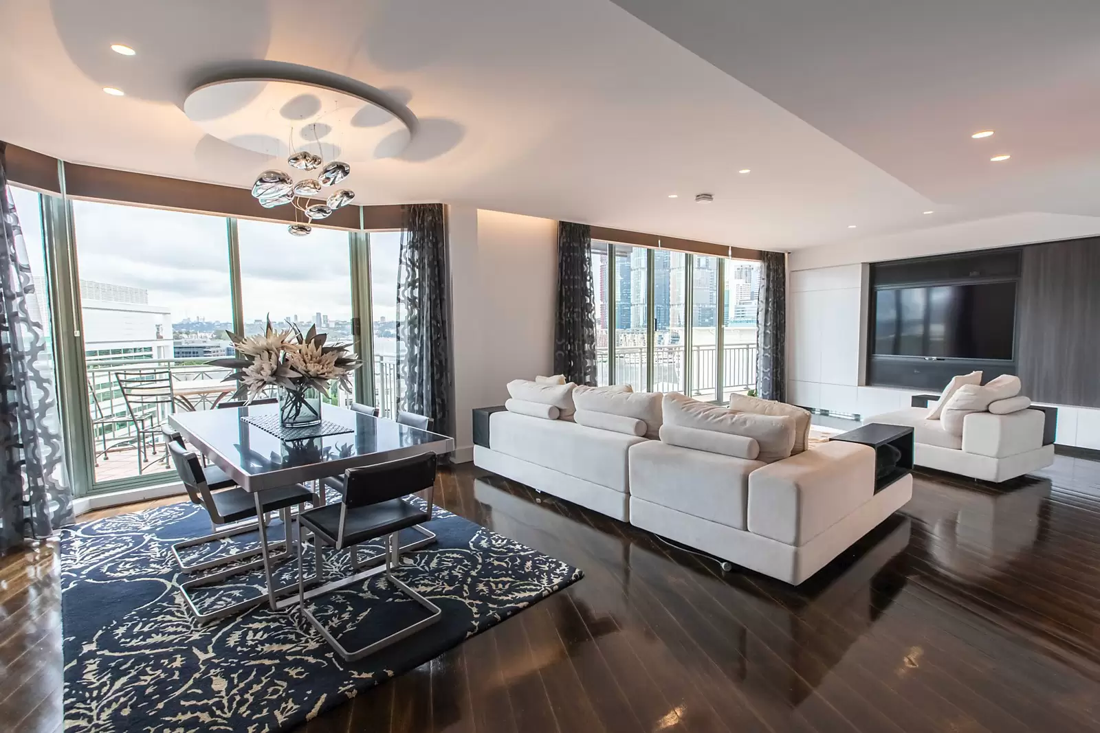 901/1-9 Pyrmont Bridge Road, Pyrmont Leased by Sydney Sotheby's International Realty - image 4