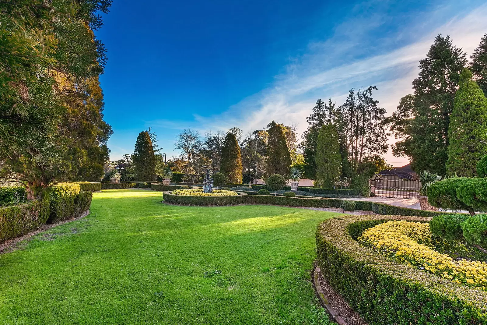3 Davey Road, Dural Sold by Sydney Sotheby's International Realty - image 3