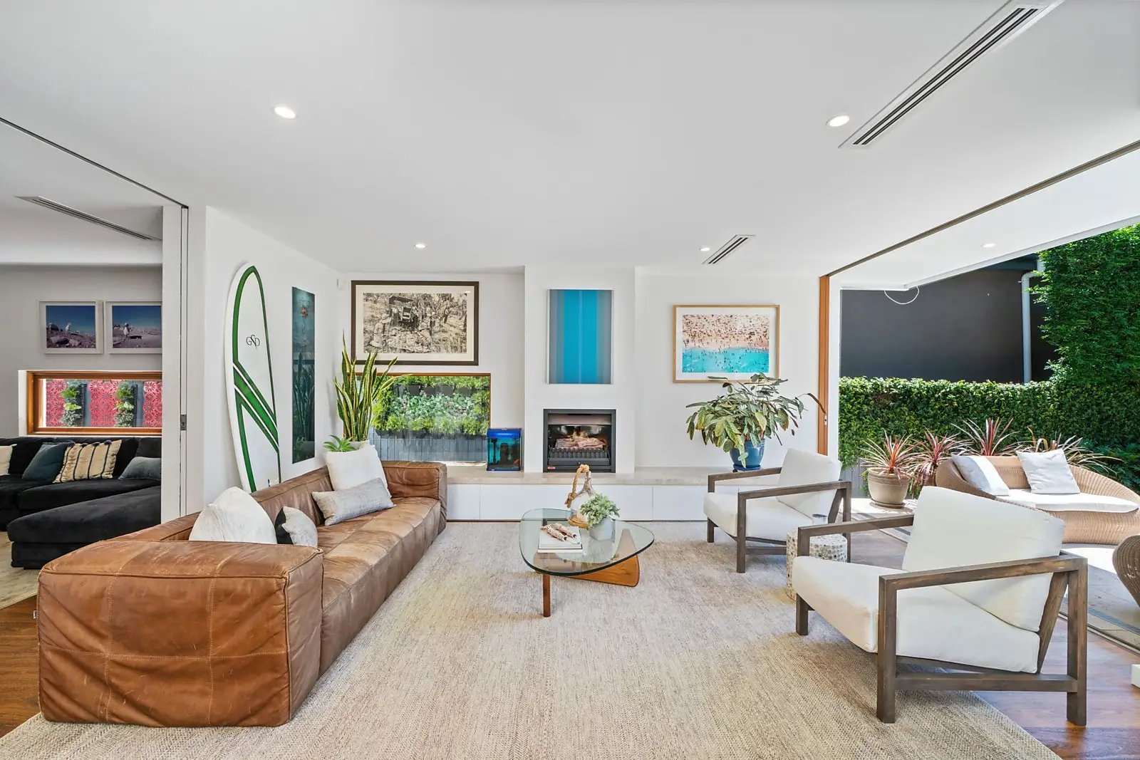 4 Brassie Street, North Bondi Sold by Sydney Sotheby's International Realty - image 2