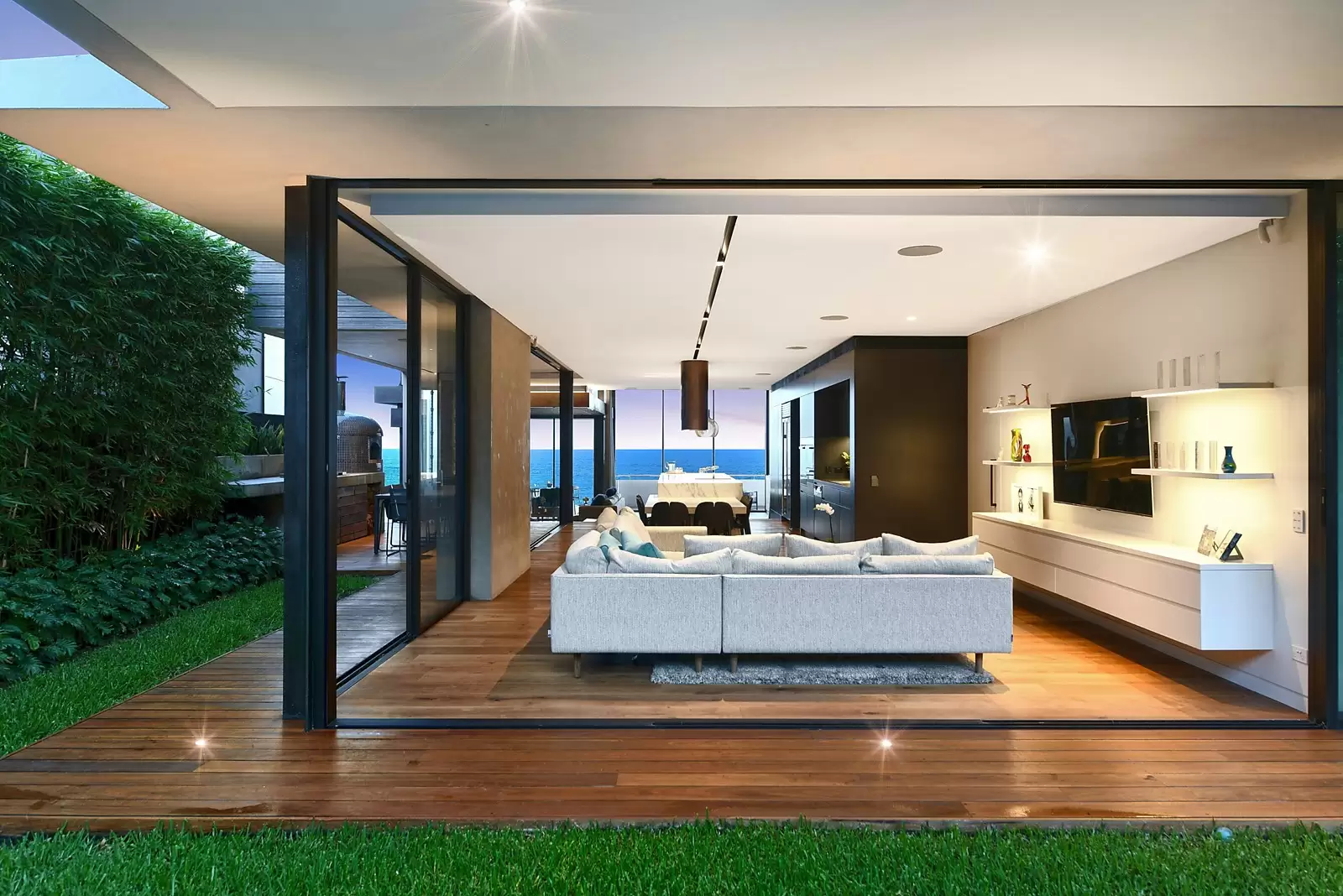 16 Mermaid Avenue, Maroubra Sold by Sydney Sotheby's International Realty - image 4