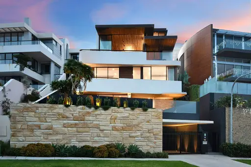 16 Mermaid Avenue, Maroubra Sold by Sydney Sotheby's International Realty