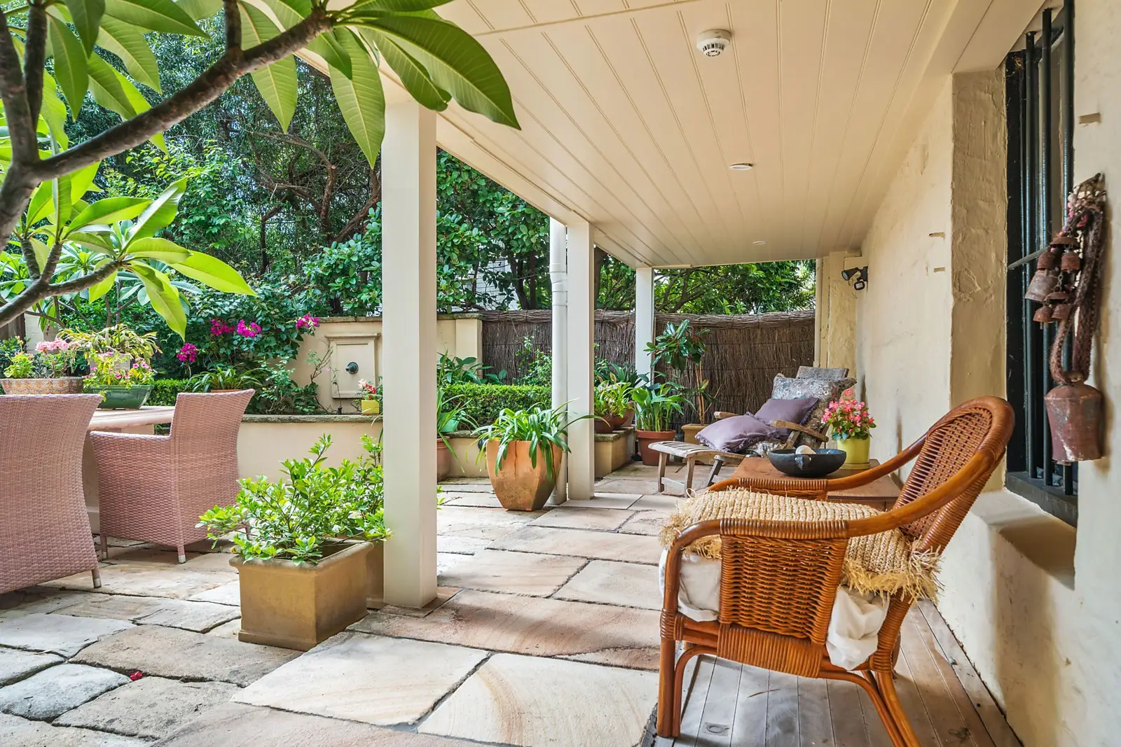 5/38 Mona Road, Darling Point Sold by Sydney Sotheby's International Realty - image 2
