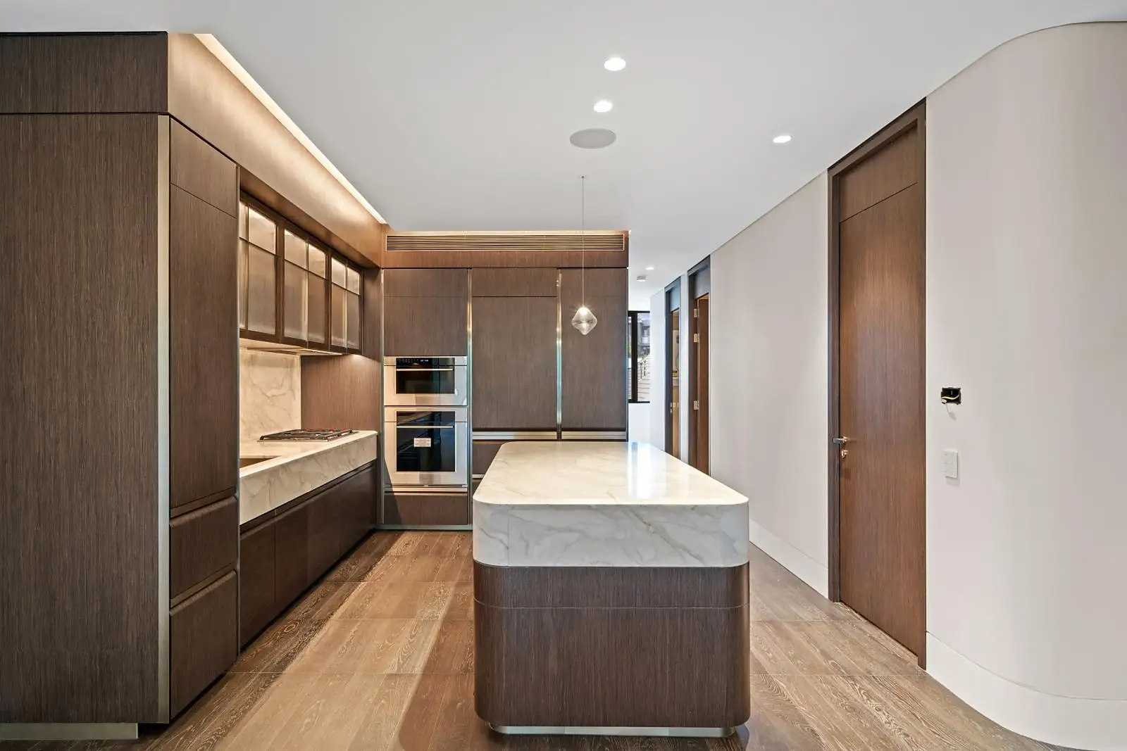 B303/20 Cross Street, Double Bay Leased by Sydney Sotheby's International Realty - image 1