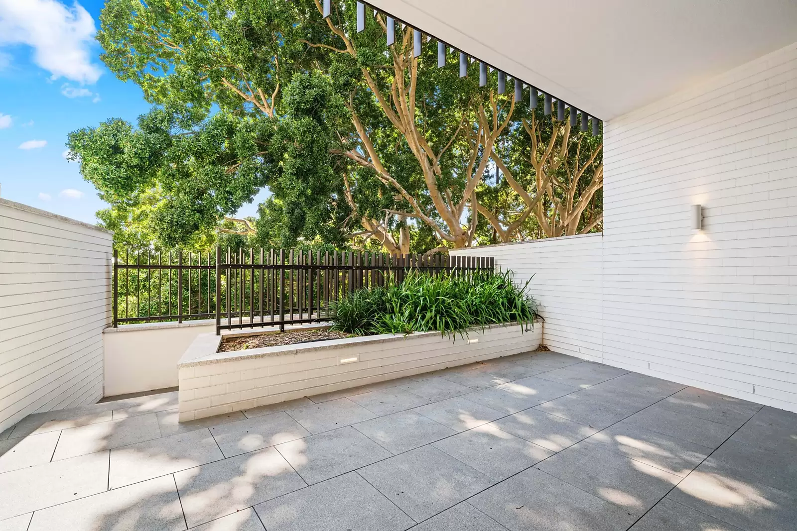 2101/18 Ocean Street North, Bondi Sold by Sydney Sotheby's International Realty - image 5