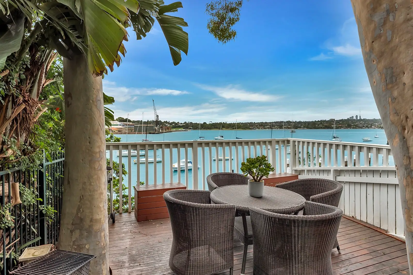 10 River Street, Birchgrove Sold by Sydney Sotheby's International Realty - image 1