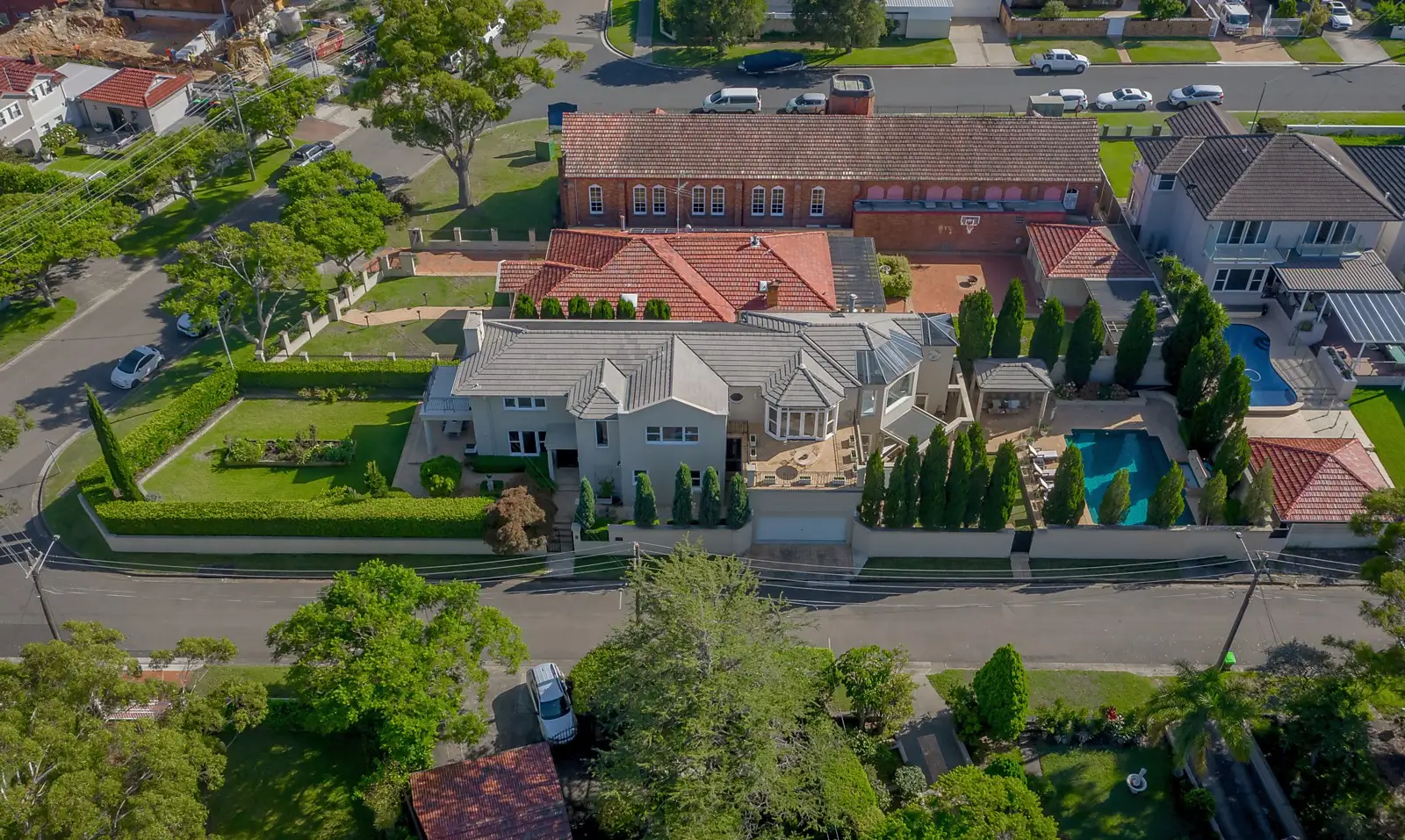 104 Stuart Street, Blakehurst Sold by Sydney Sotheby's International Realty - image 1