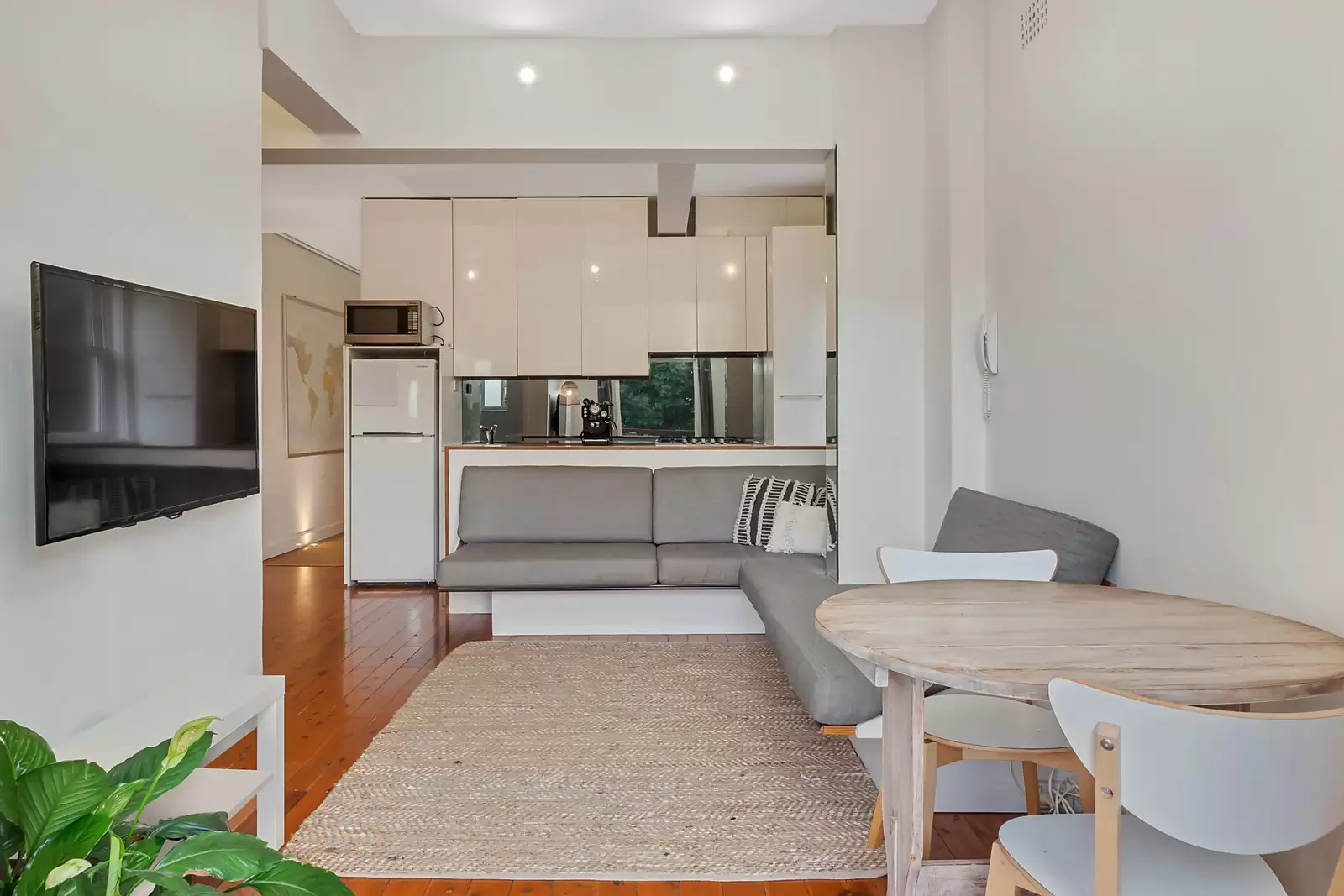 7/157 Brook Street, Coogee Sold by Sydney Sotheby's International Realty - image 3