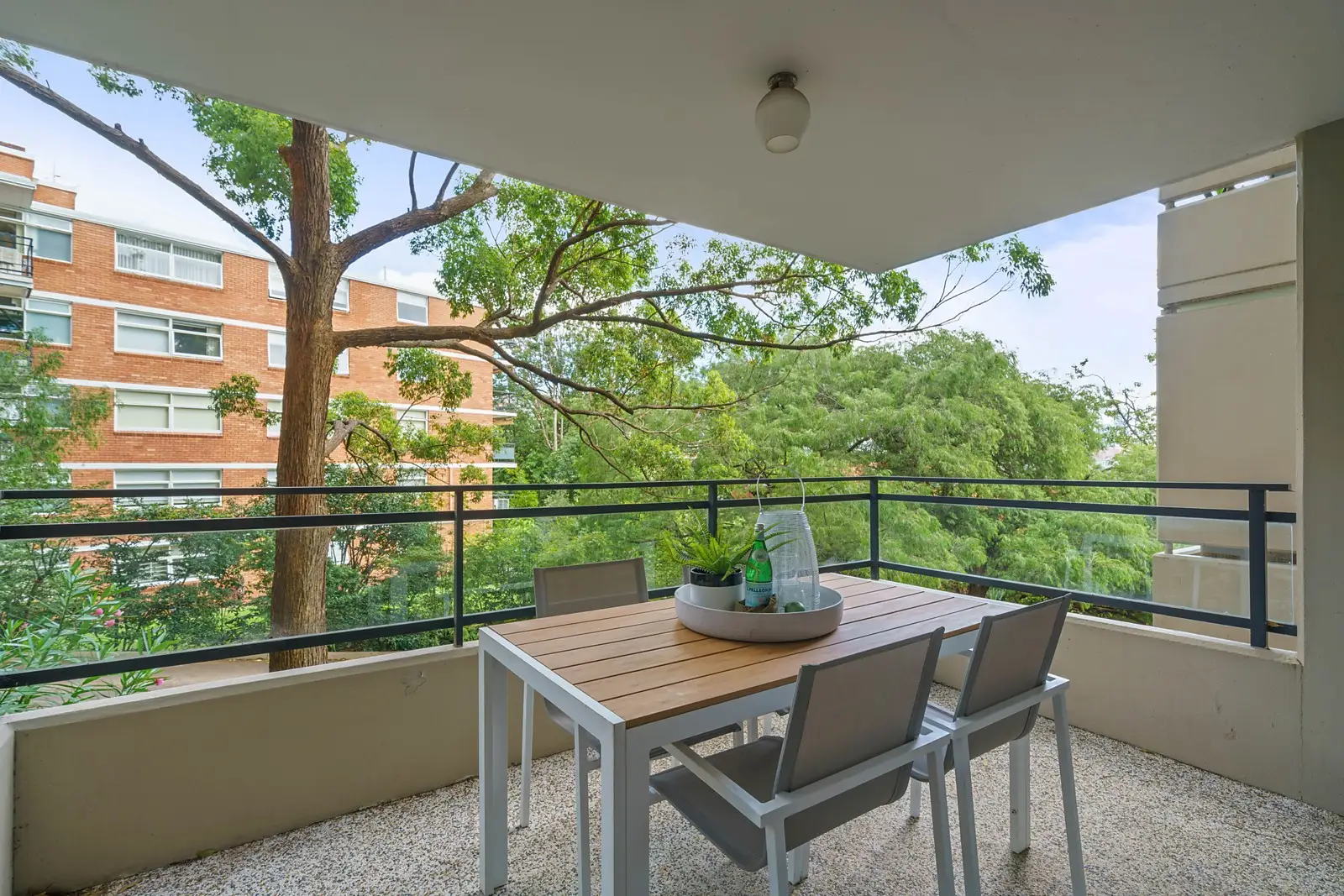 7/54 Darling Point Road, Darling Point Sold by Sydney Sotheby's International Realty - image 2