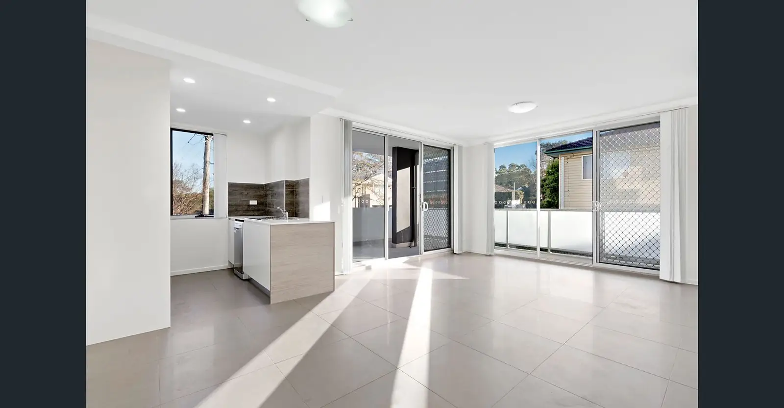 11/22 Burbang Crescent, Rydalmere Sold by Sydney Sotheby's International Realty - image 1