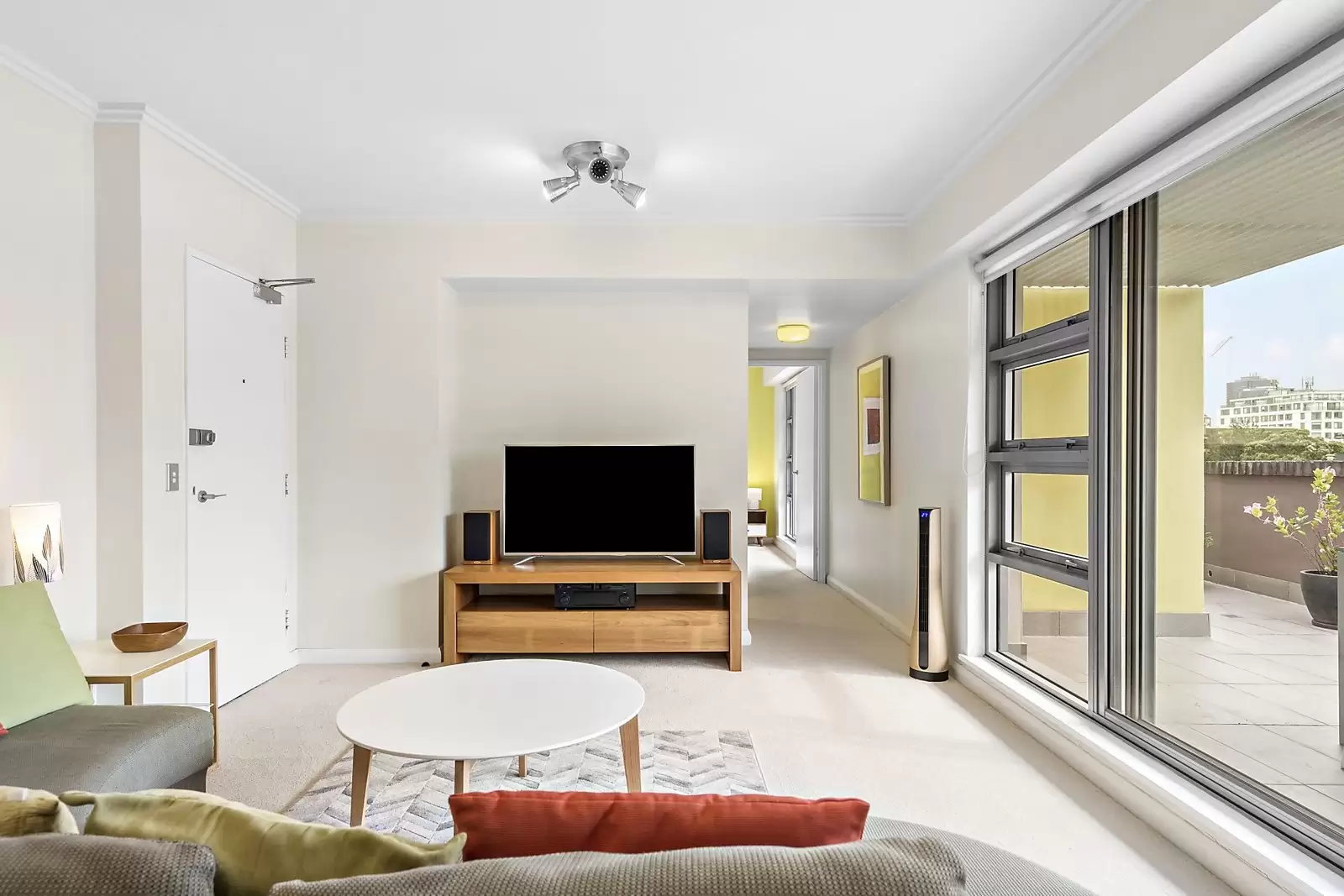 628/16-20 Smail Street, Ultimo Sold by Sydney Sotheby's International Realty - image 4