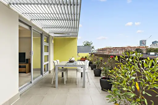 628/16-20 Smail Street, Ultimo Sold by Sydney Sotheby's International Realty