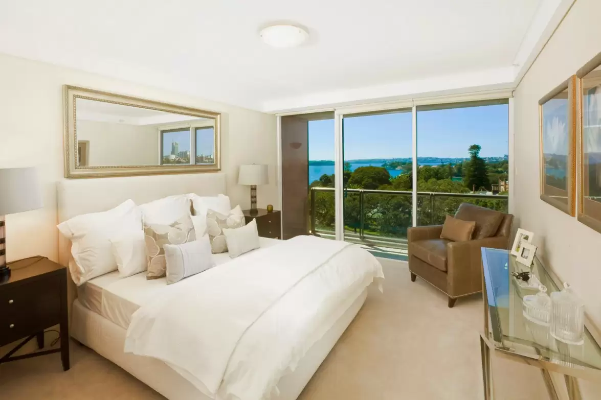 124/1 Macquarie Street, Sydney Sold by Sydney Sotheby's International Realty - image 8