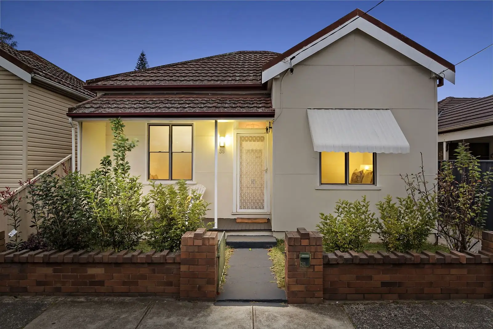 38 Wilson Street, Botany Sold by Sydney Sotheby's International Realty - image 1