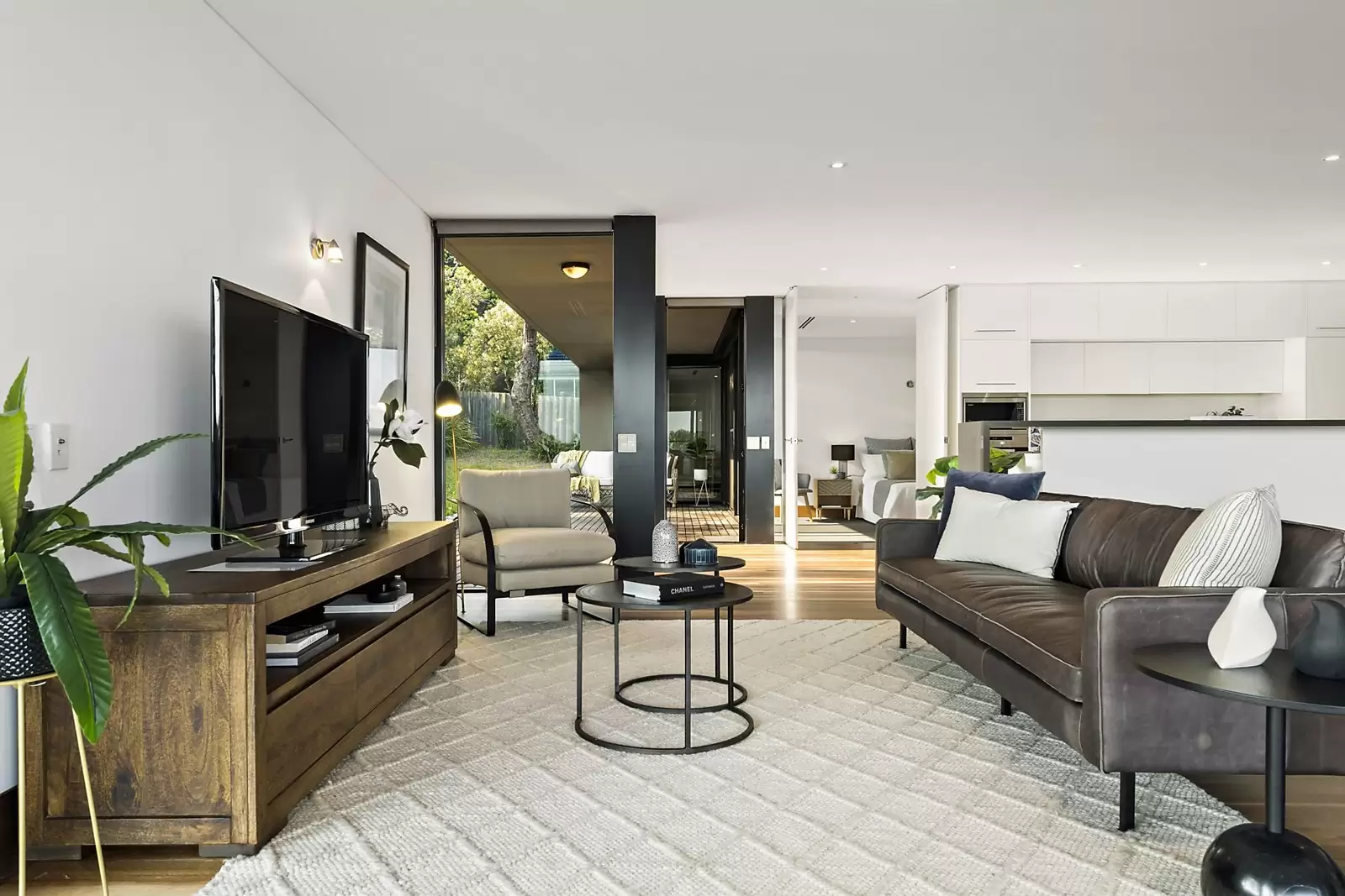 2/47a Tara Street, Sylvania Sold by Sydney Sotheby's International Realty - image 3