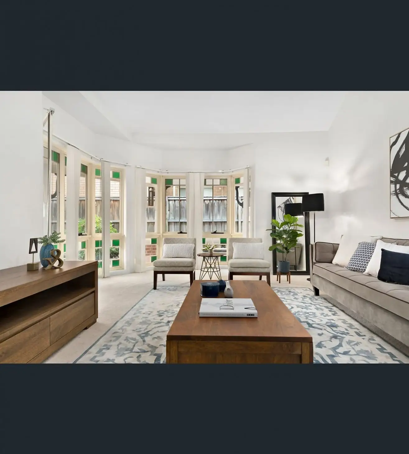 6 Cattai Creek Drive, Kellyville Sold by Sydney Sotheby's International Realty - image 2
