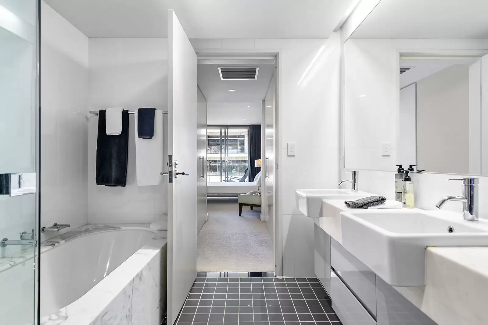 19/5 Towns Place, Walsh Bay Sold by Sydney Sotheby's International Realty - image 7