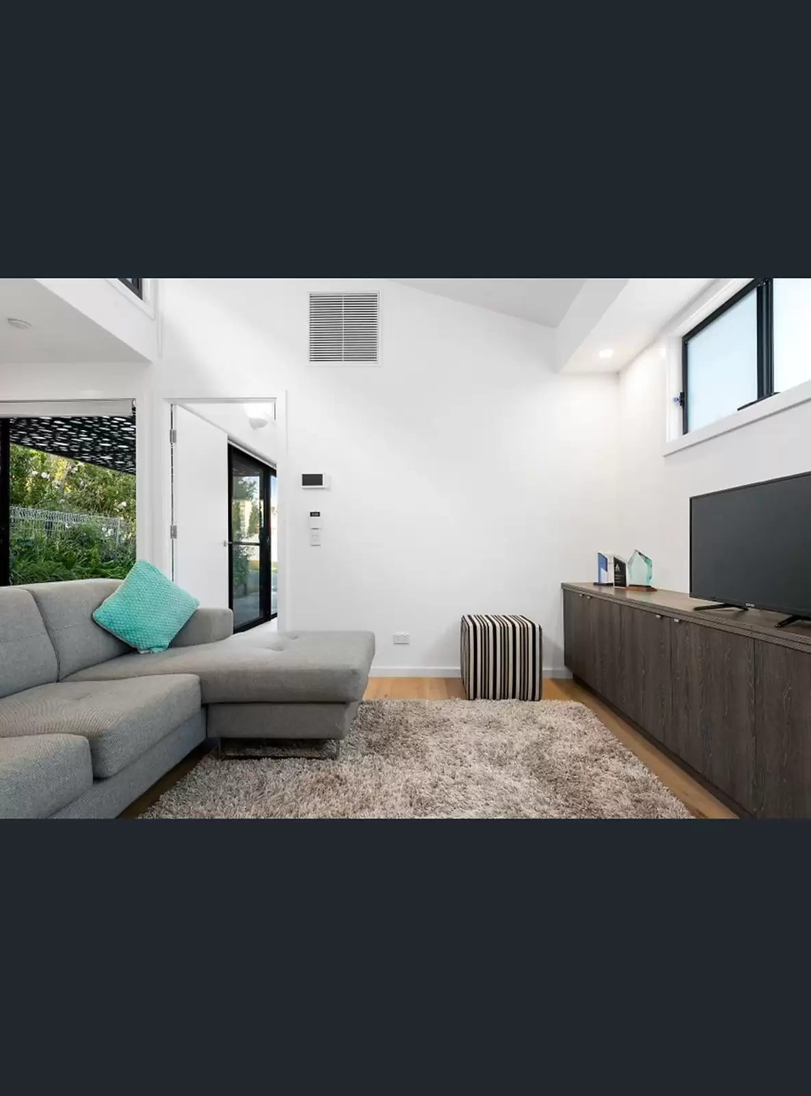 31 Ellis Street, Oatlands Sold by Sydney Sotheby's International Realty - image 3
