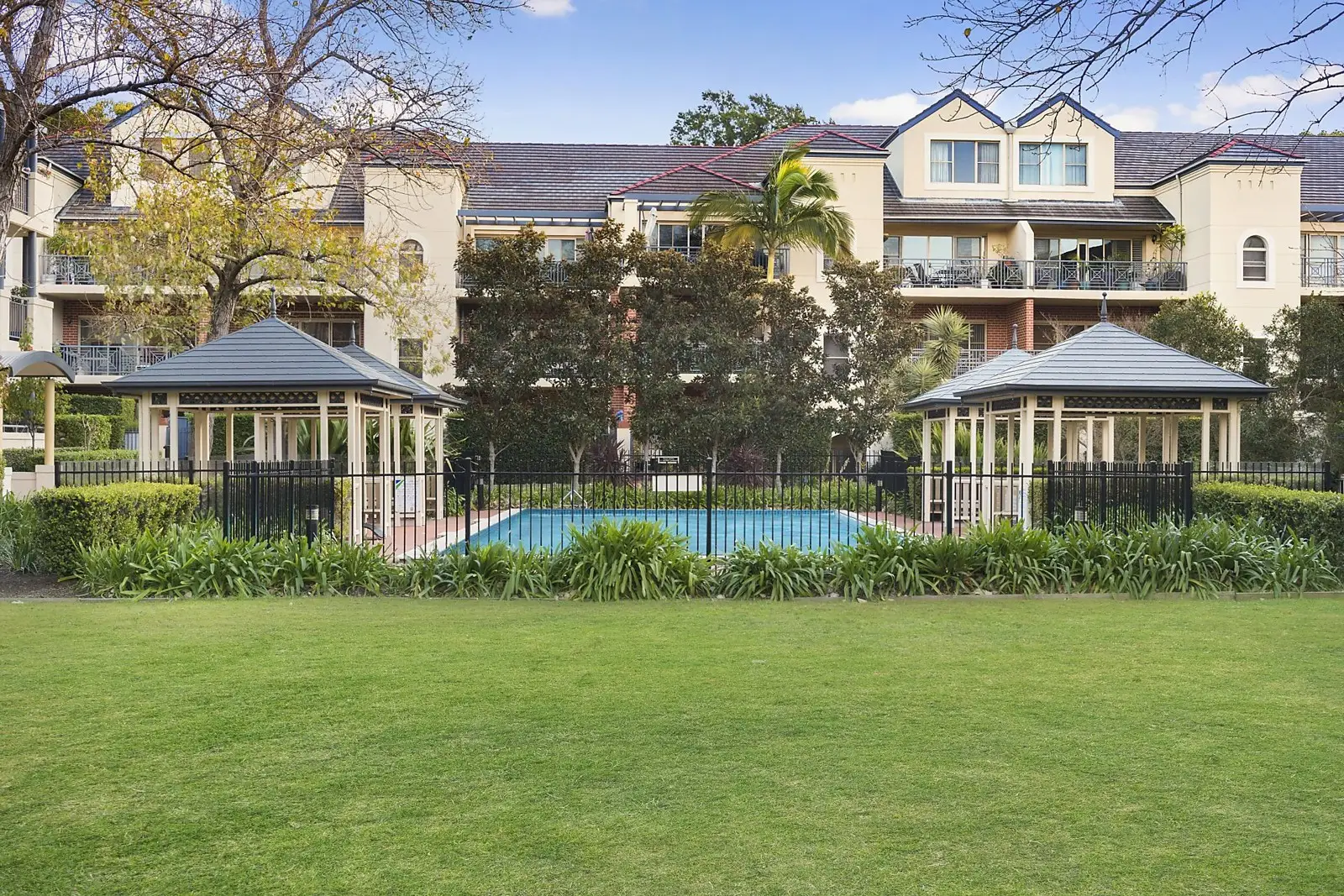 11/5 Williams Parade, Dulwich Hill Sold by Sydney Sotheby's International Realty - image 1