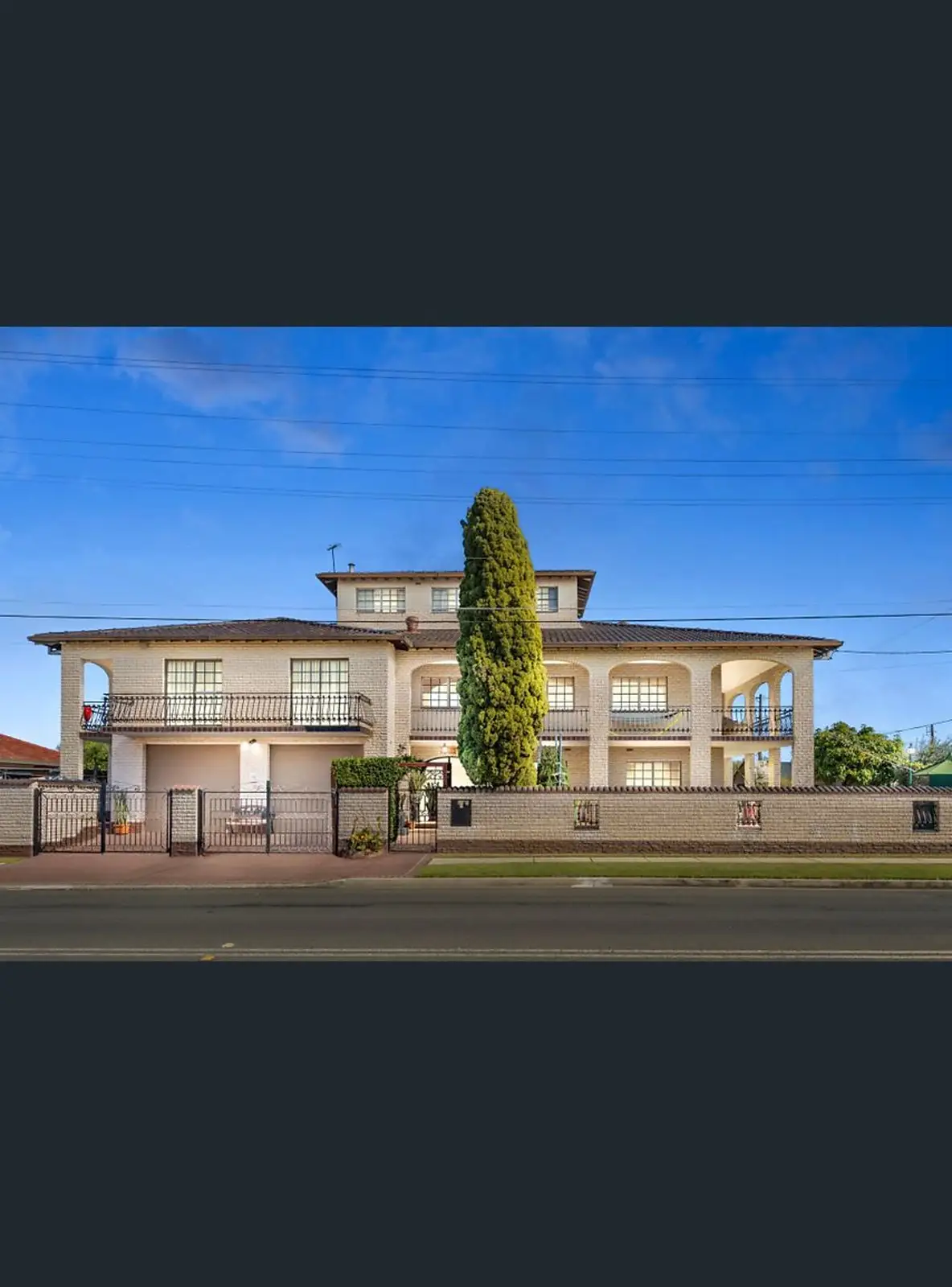 81a Neville Street, Smithfield Sold by Sydney Sotheby's International Realty - image 1