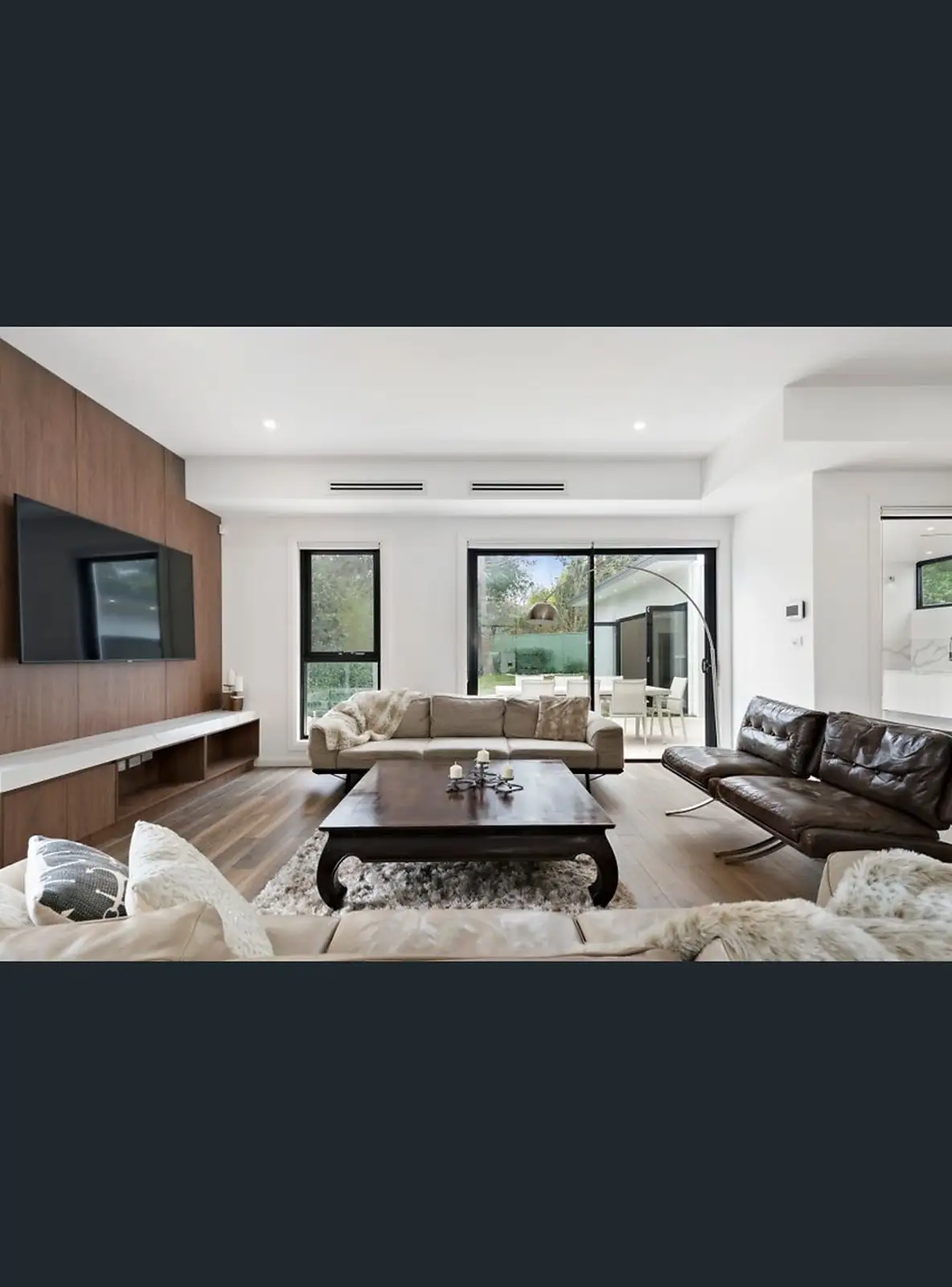 33 Alanas Ave, Oatlands Sold by Sydney Sotheby's International Realty - image 2