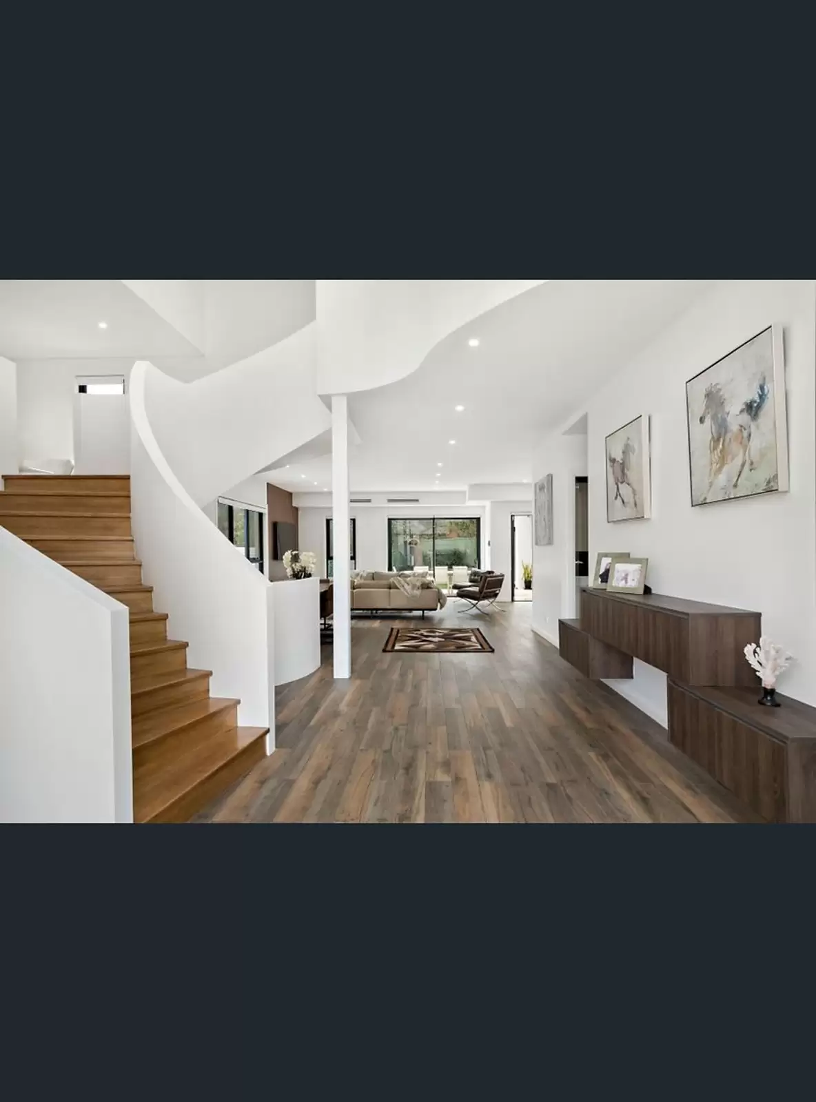 33 Alanas Ave, Oatlands Sold by Sydney Sotheby's International Realty - image 5