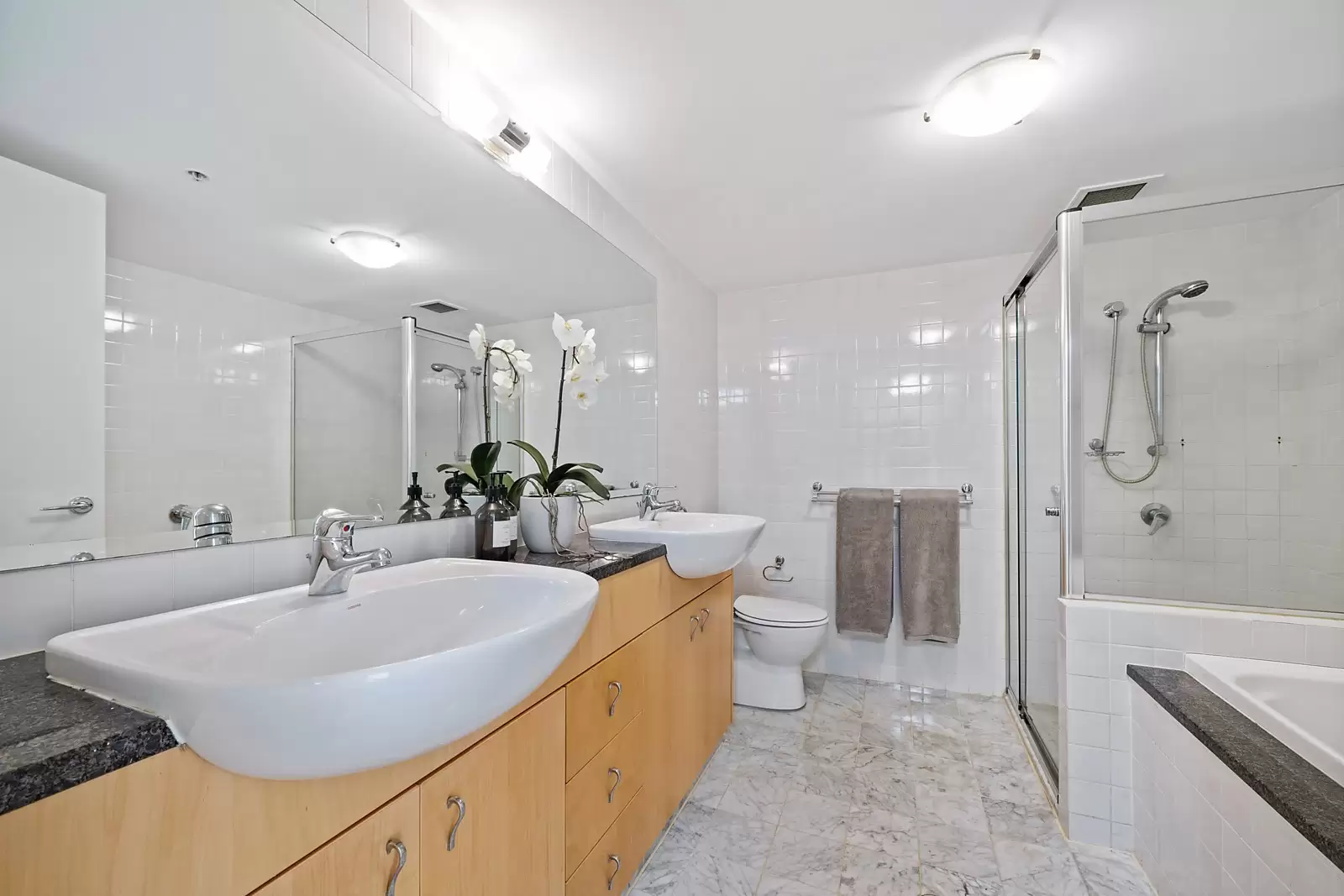 218/6 Cowper Wharf Road, Woolloomooloo Sold by Sydney Sotheby's International Realty - image 8