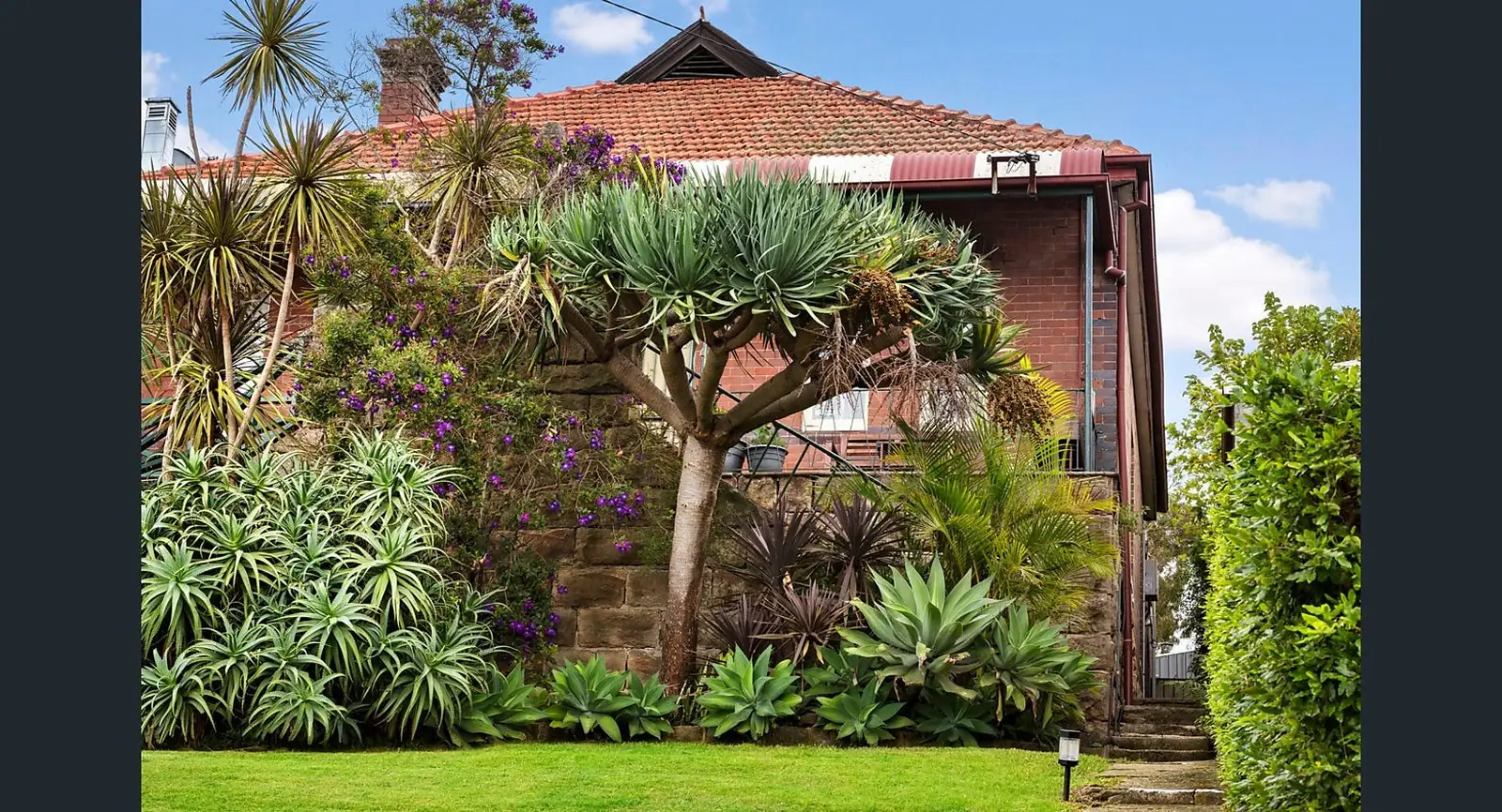 16 Realm Street, Arncliffe Sold by Sydney Sotheby's International Realty - image 1