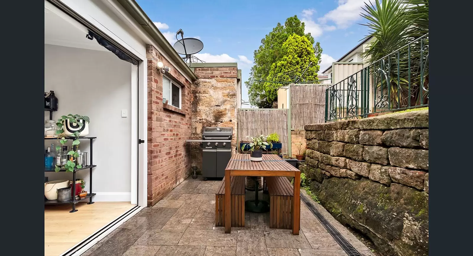 16 Realm Street, Arncliffe Sold by Sydney Sotheby's International Realty - image 7