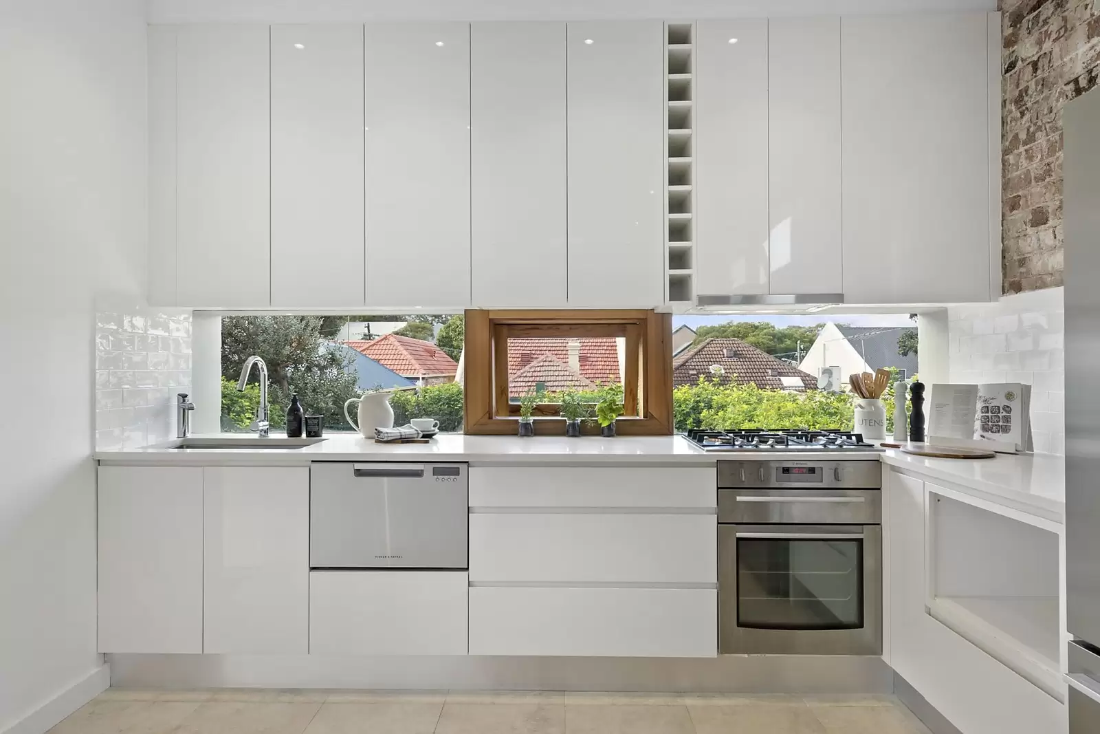 11 Alma Avenue, Enmore Sold by Sydney Sotheby's International Realty - image 6