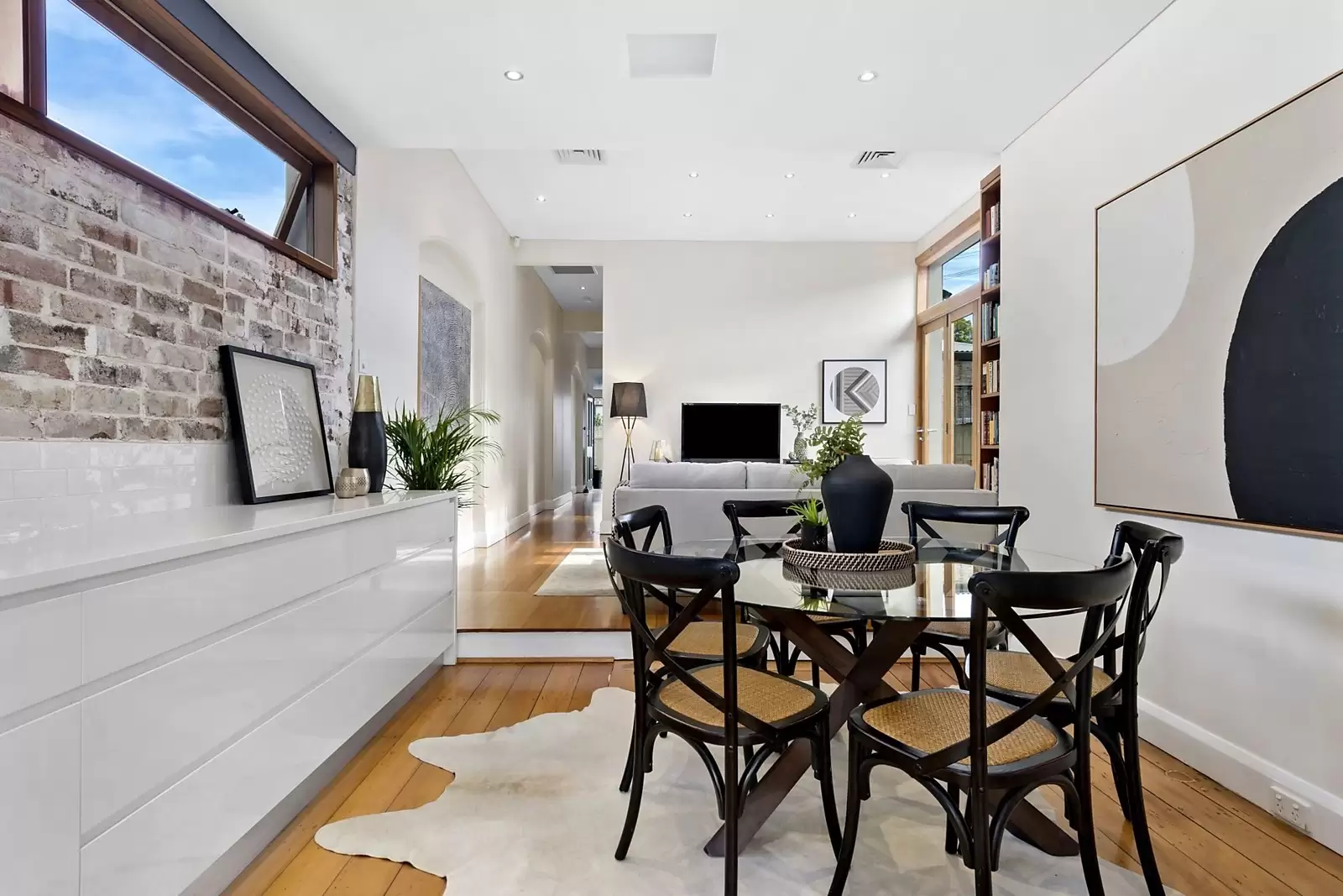 11 Alma Avenue, Enmore Sold by Sydney Sotheby's International Realty - image 3