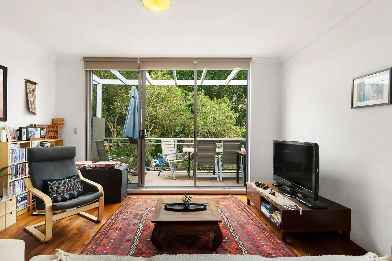 17/110 Wellington Street, Waterloo Sold by Sydney Sotheby's International Realty - image 1