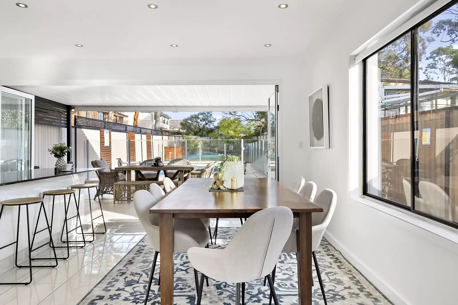 908 Forest Road, Peakhurst Sold by Sydney Sotheby's International Realty - image 5