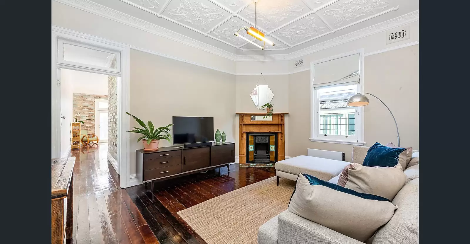 55 Silver Street, St Peters Sold by Sydney Sotheby's International Realty - image 3